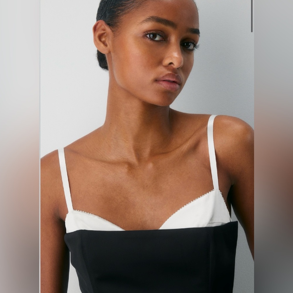 Aritzia Hypnotize Top - Picture 2 of 6